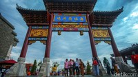 Pantjoran PIK berlokasi di Pantai Indah Kapuk 2, Jakarta Utara.