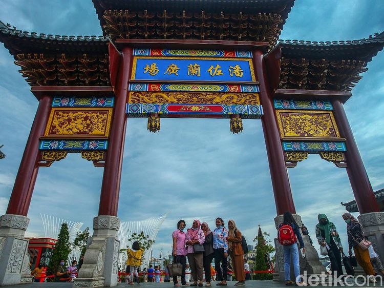 Berburu Kuliner Khas China di Pantjoran PIK