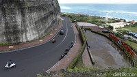 “Iya kalau taksi konvensional, banyak para sopirnya yang balik kampung untuk menjadi petani atau pekerjaan lain. Karena saat ini Bali sangat sepi dan mereka kurang pendapatan,” ujar salah satu penjaga mini swalayan saat ditanya detik.com.Foto: Muhammad Ridho