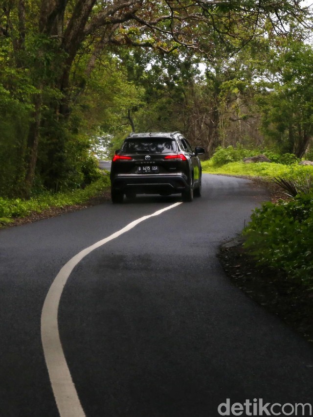 Road Trip Toyota Corolla Cross Hybrid: ke Bali di Tengah Pandemi