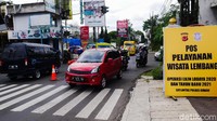 Tak terlihat adanya penumpukan kendaraan di sejumlah pintu masuk objek wisata.