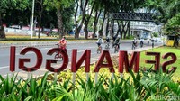 Lalu lintas di kawasan Semanggi lancar di kedua arah.