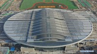 Kereta api antarkota Beijing-Xiongan adalah jalur utama penting yang menghubungkan kawasan perkotaan Beijing, Bandara Internasional Daxing Beijing, dan Area Baru Xiongan.  Foto: Dok. Xinhua