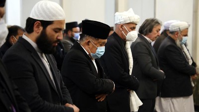 Momen JK dan Presiden Afghanistan Salat Jumat Bersama
