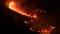 Gunung api Kilauea diketahui merupakan gunung api paling aktif di dunia.