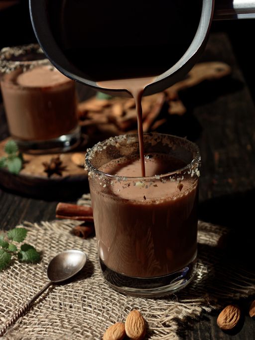 6 Resep Hot Chocolate Rumahan yang Enak dan Rendah Gula