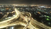 Nampak indahnya ruas tol Medan-Binjai bermandi cahaya lampu di waktu malam.Foto: Dok. PT Hutama Karya (Persero)