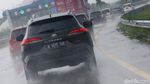 Toyota Corolla Cross Hybrid Terobos Hujan Deras Jakarta-Bali