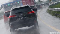 Memasuki bulan Desember, curah hujan semakin tinggi. Mengendarai mobil pada saat hujan menuntut semua orang untuk lebih berhati-hati, terutama karena jarak pandang yang berkurang dan kondisi jalan menjadi lebih licin.