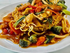 Masak Masak : Ifu Mie Seafood yang Renyah Gurih