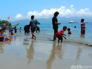 Libur Nataru, Wisata Pantai di Trenggalek Sepi Pengunjung