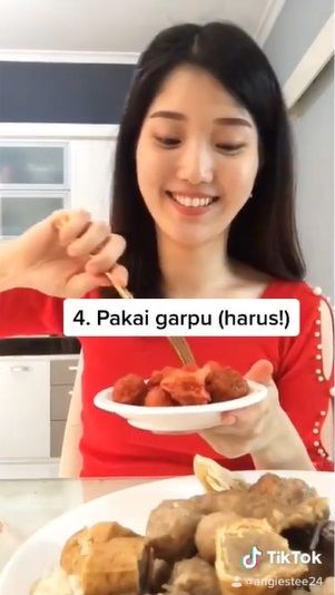 4 Tipe Orang Makan Pentol