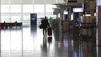 Seperti diketahui, di Jepang, dua kasus baru adalah seorang pilot berusia 30 tahunan yang kembali ke Jepang dari London pada 16 Desember dan seorang perempuan berusia 20 tahunan, salah satu anggota keluarga si pilot yang tidak memiliki riwayat kunjungan ke Inggris, lansir Kyodo News.