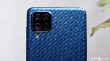 Lalu ada lensa ultra-wide 5 MP yang bisa mengambil gambar hingga 123 derajat. Ada juga lensa live focus 2 MP untuk mengambil foto bokeh, dan lensa makro 2 MP untuk mengambil foto objek dengan jarak dekat. Foto: Adi Fida Rahman/detikINET
