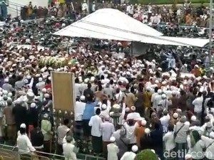 Satgas COVID-19 Sebut Tak Ada Klaster Pilkada dan Pemakaman Habib Hasan Assegaf