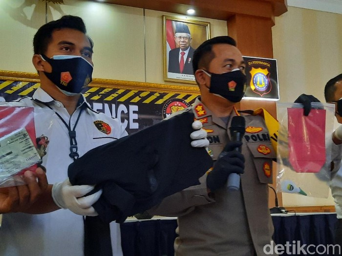 Jumpa pers kasus teror cairan misterius terhadap goweser wanita di Sleman, Senin (28/12/2020).