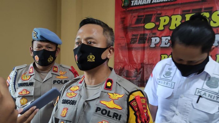 Kesal Sering Dipalak, Pedagang Tusuk Pria hingga Tewas di Petamburan