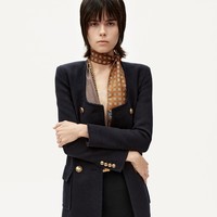 Rumah mode Saint Laurent merilis koleksi busana ready to wear 2021 yang didominasi warna hitam dan putih. Foto: dok. Saint Laurent.