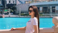 Seperti saat dia liburan di Dubai beberapa waktu lalu. Berkat kecantikan parasnya, Sabina saat ini sudah diikuti hingga 1,1 juta orang di Instagram. (Instagram/@altynbekova_20)