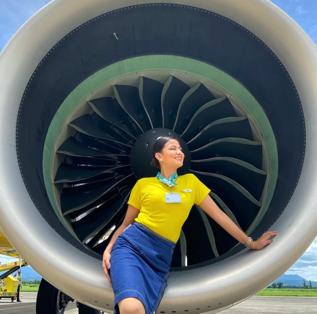 Tidak mau larut dalam kesedihan yang panjang, Maurice perlahan bisa berdamai dengan dirinya sendiri dan menerima kenyataan. Maurice yang didukung oleh kekasihnya memutuskan untuk mulai berjualan LPG pada September 2020. (Foto: Facebook Maurice Maureen Avila)