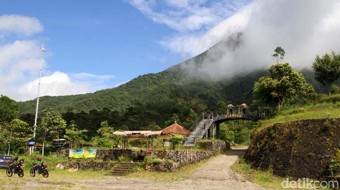 Potret Kawasan Wisata Bukit Klangon yang Masih Tutup Kawasan wisata Bukit Klangon, Cangkringan, Sleman, DIY, masih tutup. Kawasan ini ditutup status Siaga Level III Gunung Merapi.