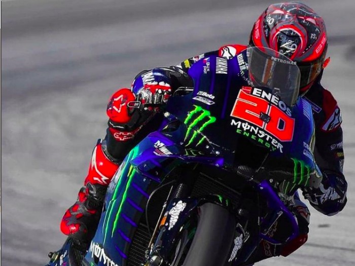 Quartararo Tunggangi Motor Warisan Rossi