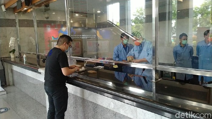 Suasana penukaran uang tak laku di BI