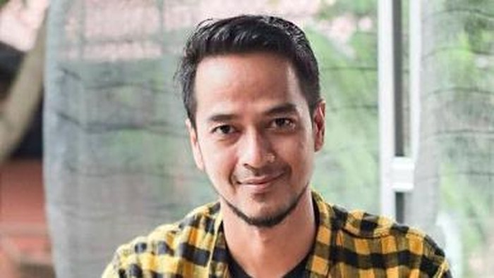 Adhietya Mukti dibela netizen