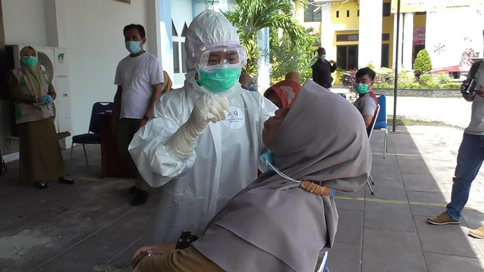 ASN Pemprov Gorontalo Jalani Swab tes.