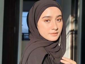 8 Bahan Hijab yang Tren di 2020, Banyak Dipakai Hijabers