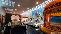 Batu Love Garden buka sejak pukul 8.30 WIB hingga pukul 16.30 WIB. Harga tiket masuk Rp 60.000 untuk weekday dan Rp 80.000 untuk weekend. (Muhammad Aminudin/detikTravel)