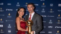 Georgina Rodriguez selalu terlihat dalam setiap momen penting Cristiano Ronaldo. Foto: Instagram/@georginagio