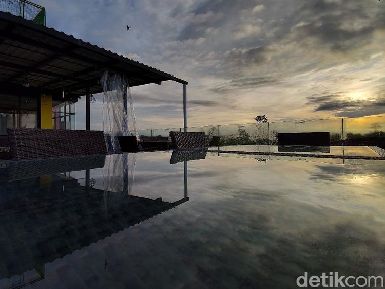 Mau Menikmati Senja-Sunrise di Putussibau? Ini Tempatnya