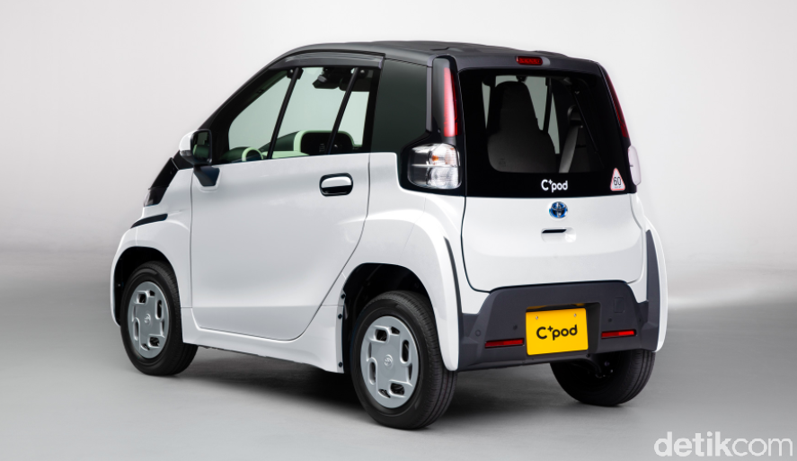 Mobil listrik mungil Toyota C+pod