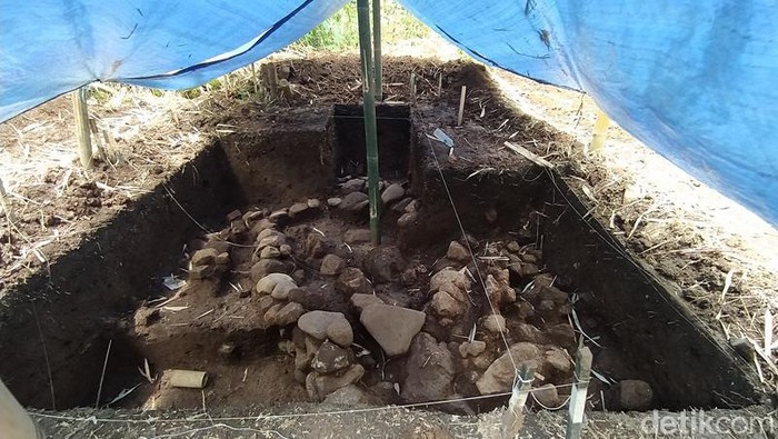 Penemuan Struktur Kuno Dekat Candi Pawon