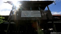 Ini merupakan salah satu Rumah betang tertua yang ada disepanjang Das Mendalam yang didirikan pada tahun 1914.