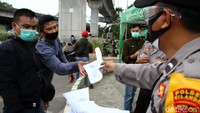 Hasil rapid test antigen dapat ditunggu kurang lebih satu jam.