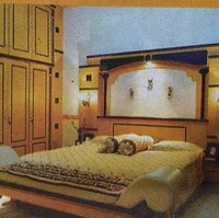 Juri kontes dangdut DAcademy ini bercerita bahwa dulu dia bisa menyanyi di 2-7 tempat dalam sehari. Ia biasanya tampil di acara hajatan. Foto: Instagram/@inul.d