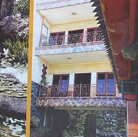 Inul Daratista menerangkan bahwa rumah tersebut merupakan rumah idamannya bersama suami, Adam Suseno. Rumah mewah ini hasil kerja kerasnya menyanyi tanpa henti selama 2 tahun. Foto: Instagram/@inul.d