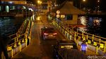 Saat Toyota Corolla Cross Hybrid Melintas Selat Bali