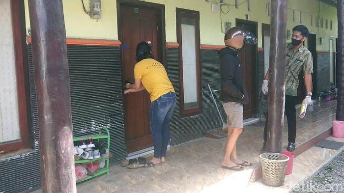 sejoli terjaring razia