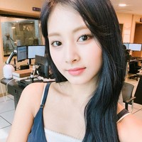 4. Tzuyu adalah artis KPop selanjutnya yang masuk top 10 The Most Beautiful Faces of 2020 versi TC Candler. Wanita asal Taiwan ini memang dikenal sebagai visual dalam grupnya, TWICE. Foto: Instagram @twicetagram