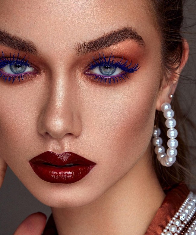 9. Josie Lane merupakan model asal Inggris yang wajahnya sering menghiasi majalah dan peragaan busana brand kenamaan. Punya wajah memikat dan portofolio yang menarik, ia juga punya banyak fans di Instagram. Foto: Instagram @_josielane