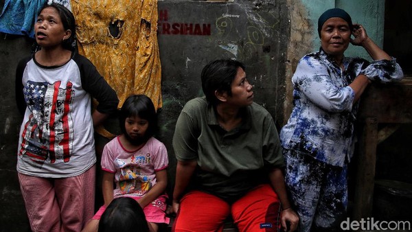 Waspada Potensi Klaster Keluarga di Permukiman Padat