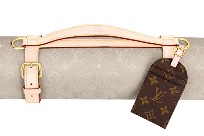 Louis Vuitton Jual Yoga Mat Kulit Sapi Rp 34 Juta Umat Hindu Protes