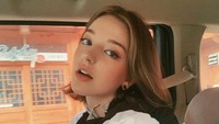 Setelah sebelumnya tampil jadi model video klip sederet artis seperti Hanhae dan Eddy Kim, Angelina Danilova akhirnya debut solo. (Foto: dok. Instagram @angelinadanilova) 