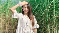 Setelah jadi model, Khin Wint Wah didapuk jadi model berbagai brand mulai dari kosmetik hingga aplikasi chat. (Foto: dok. Instagram @khinwintwah) 