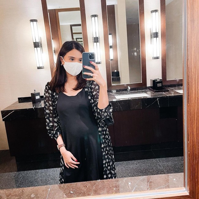 Baby bump atau perut hamil Audi pun semakin hari semakin terlihat.  Foto: dok. Instagram