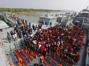 Bangladesh Pindahkan Lagi Ribuan Pengungsi Rohingya ke Pulau Terpencil