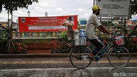  Kepala Suku Dinas Pertamanan dan Hutan Kota Jakarta Utara Putut Widya Martata pun mengimbau agar masyarakat memanfaatkan momen libur tahun baru dengan melakukan aktivitas di rumah serta tetap mematuhi protokol kesehatan.